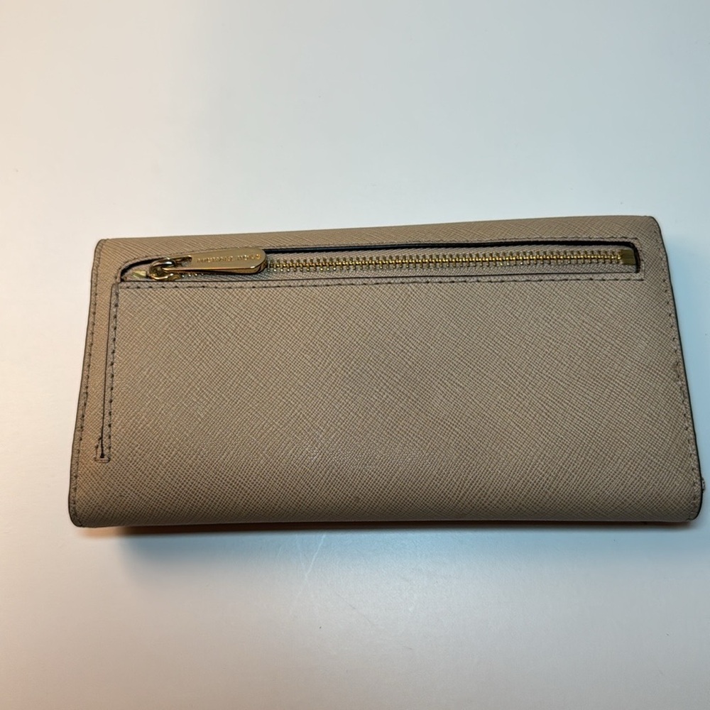 Michael Kors Wallet - Picture 3 of 6